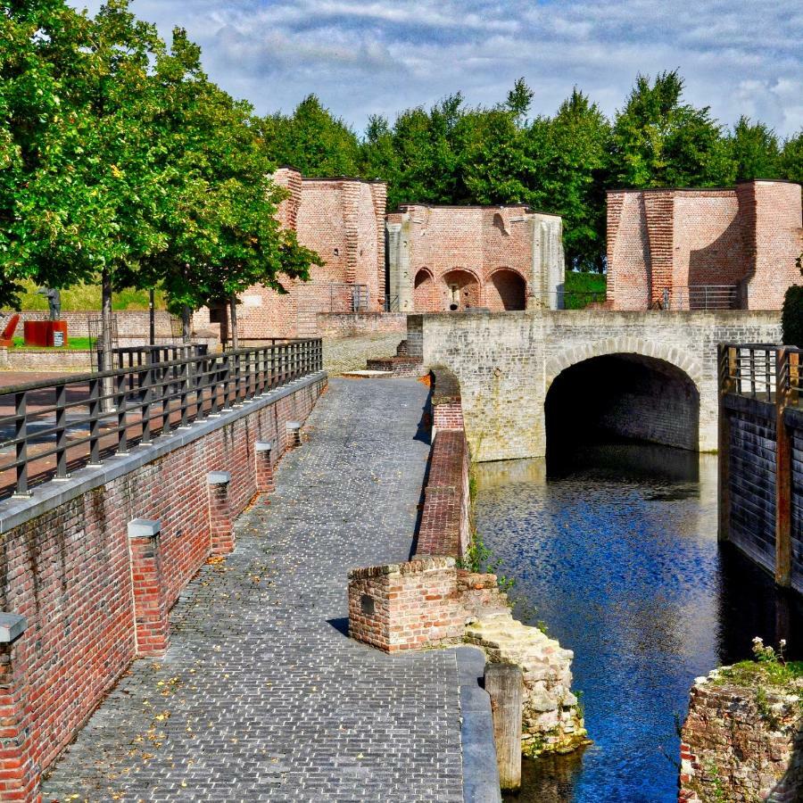 Artistiek Vakantiehuisje Hulst Dış mekan fotoğraf